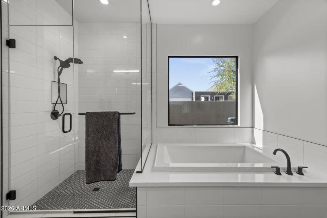 Real Estate Picture 53