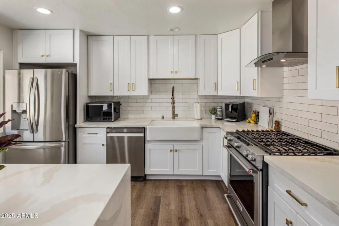 Real Estate Picture 1