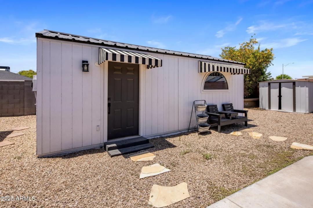 Real Estate Picture 18