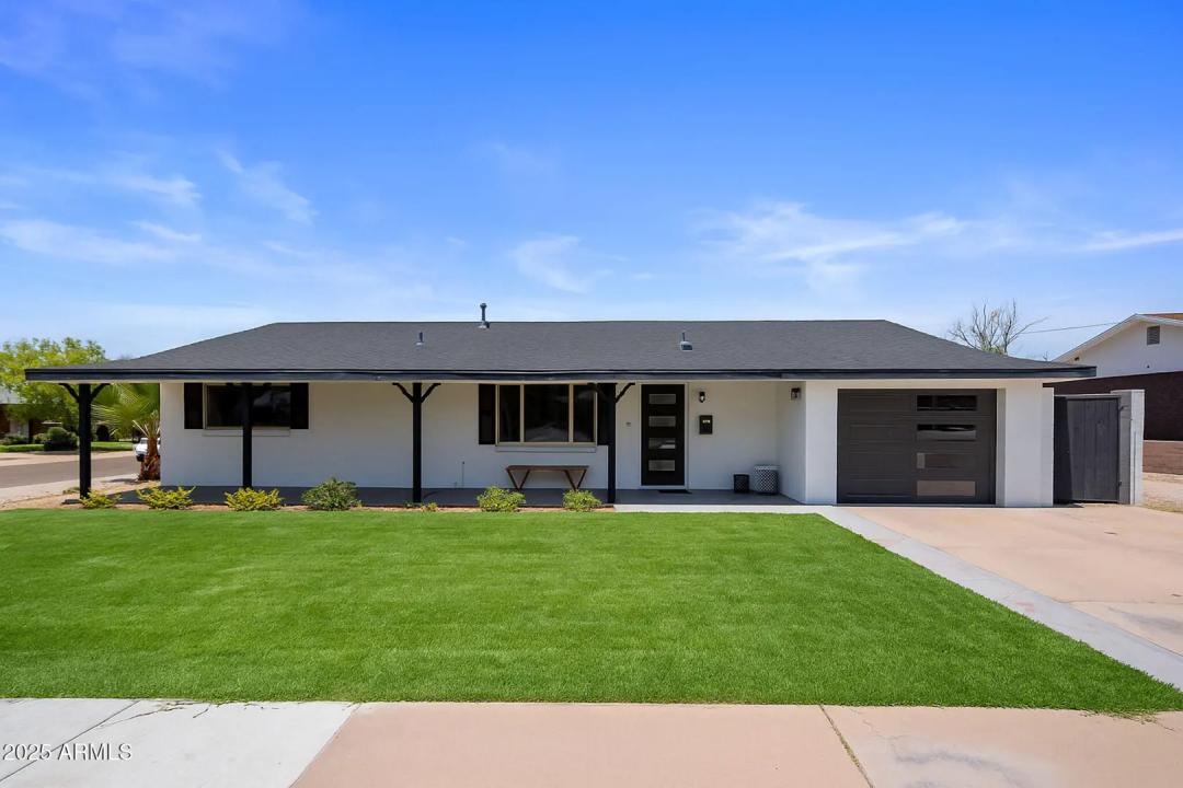 Real Estate Picture 23