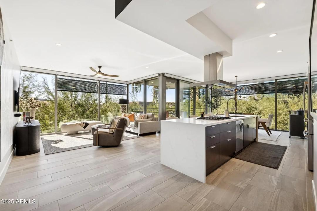 Real Estate Picture 6