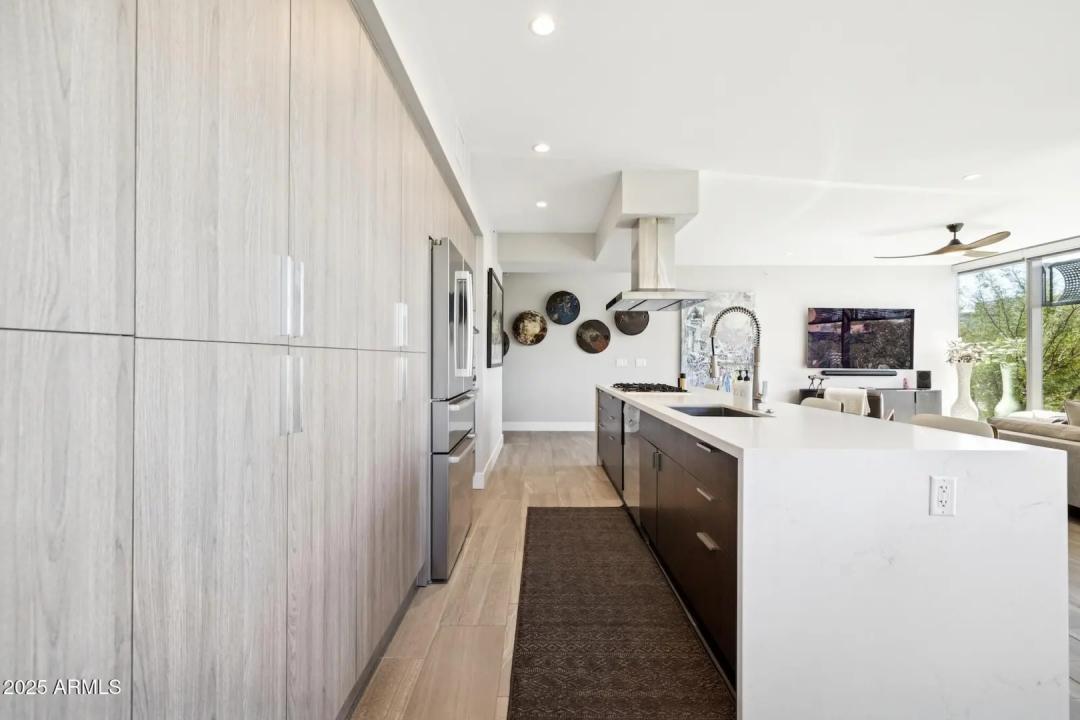 Real Estate Picture 13