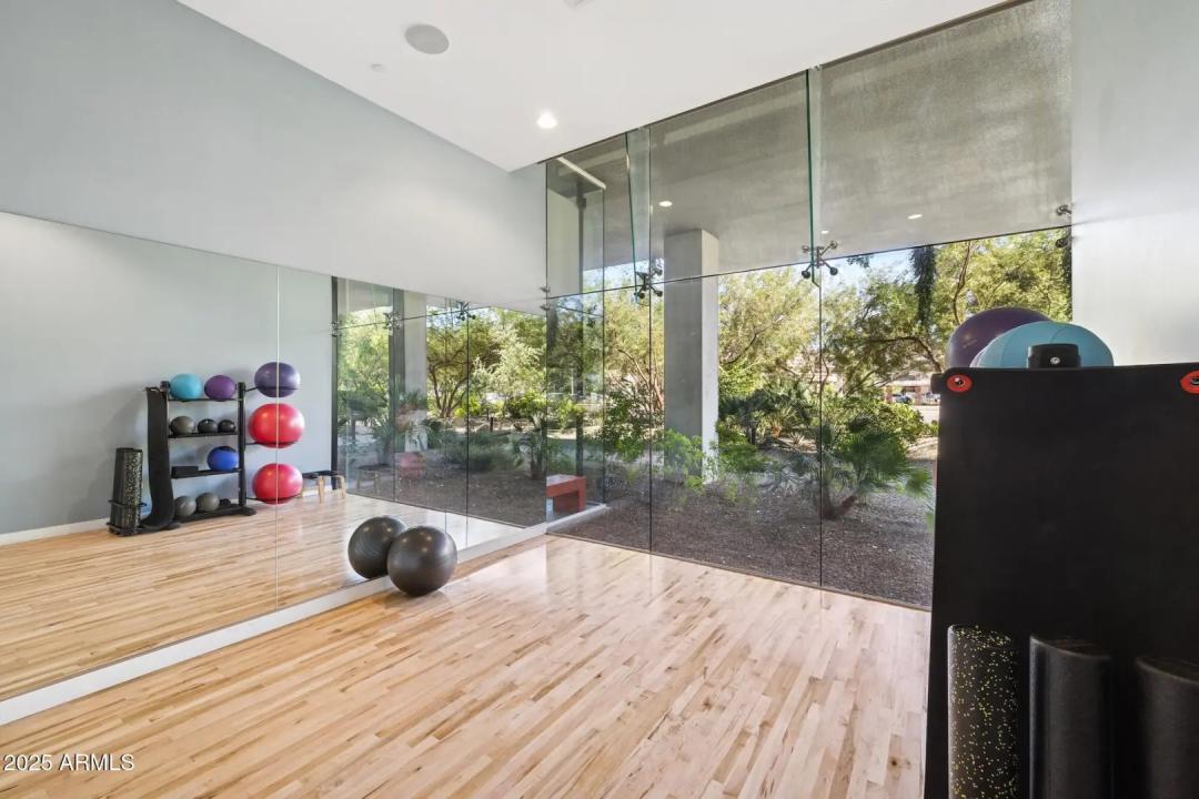 Real Estate Picture 54