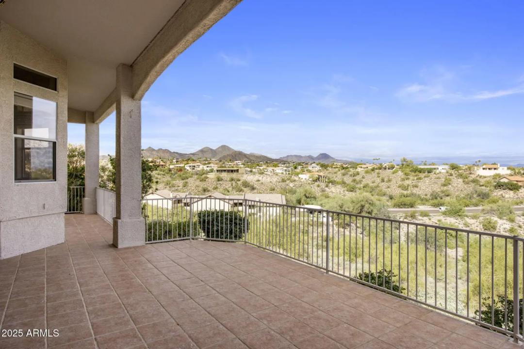 Real Estate Picture 22