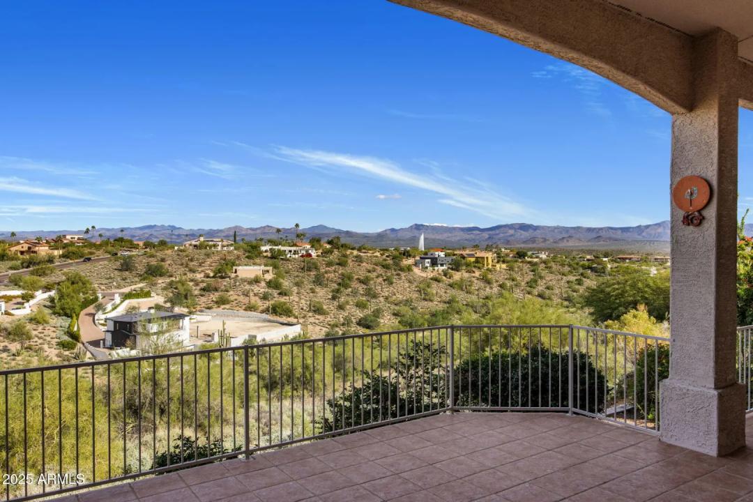 Real Estate Picture 23