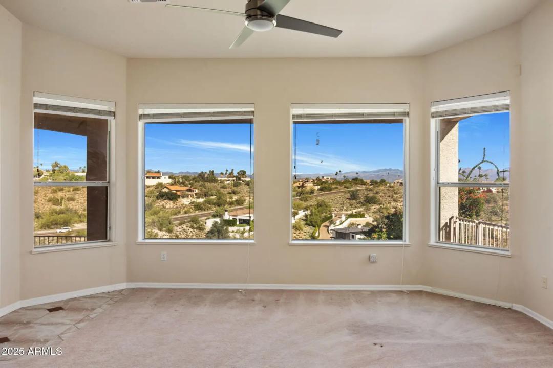 Real Estate Picture 11