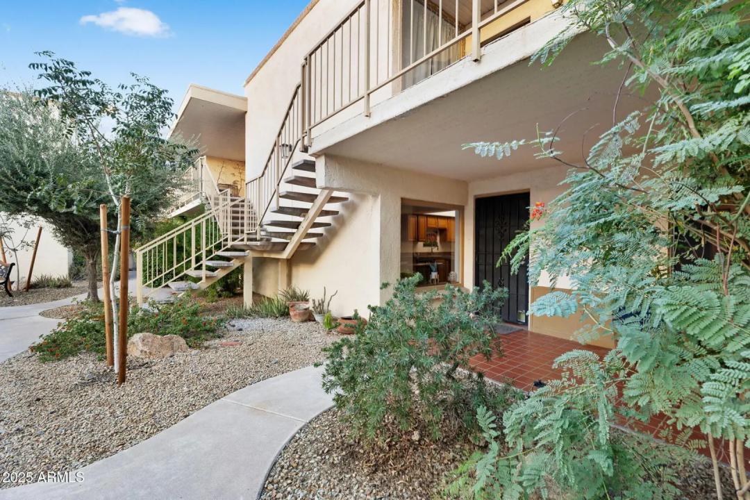 Real Estate Picture 2