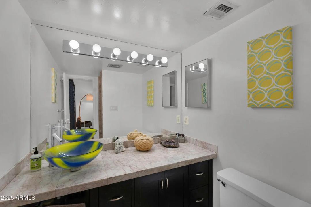 Real Estate Picture 13