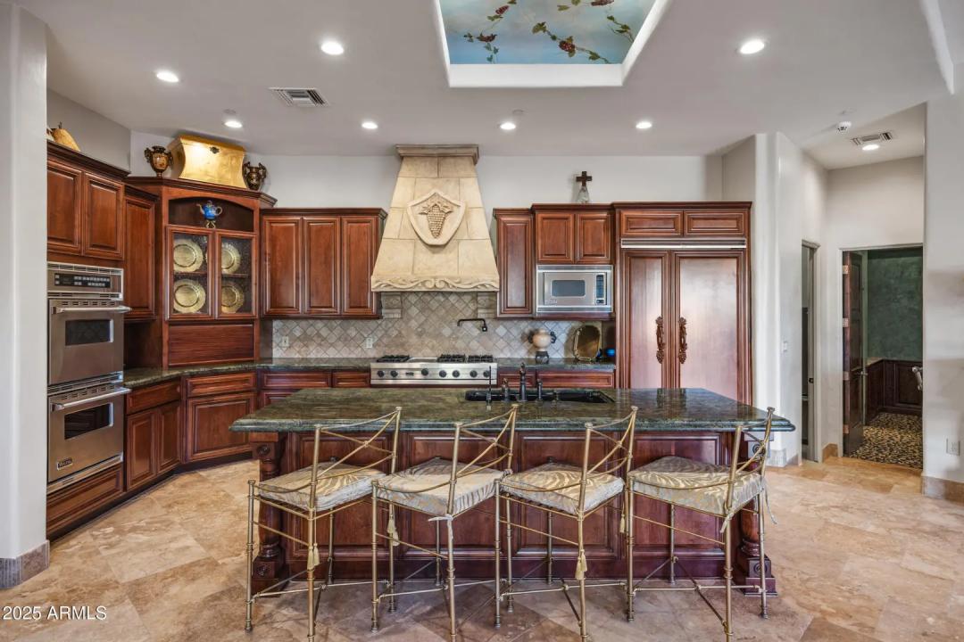 Real Estate Picture 21