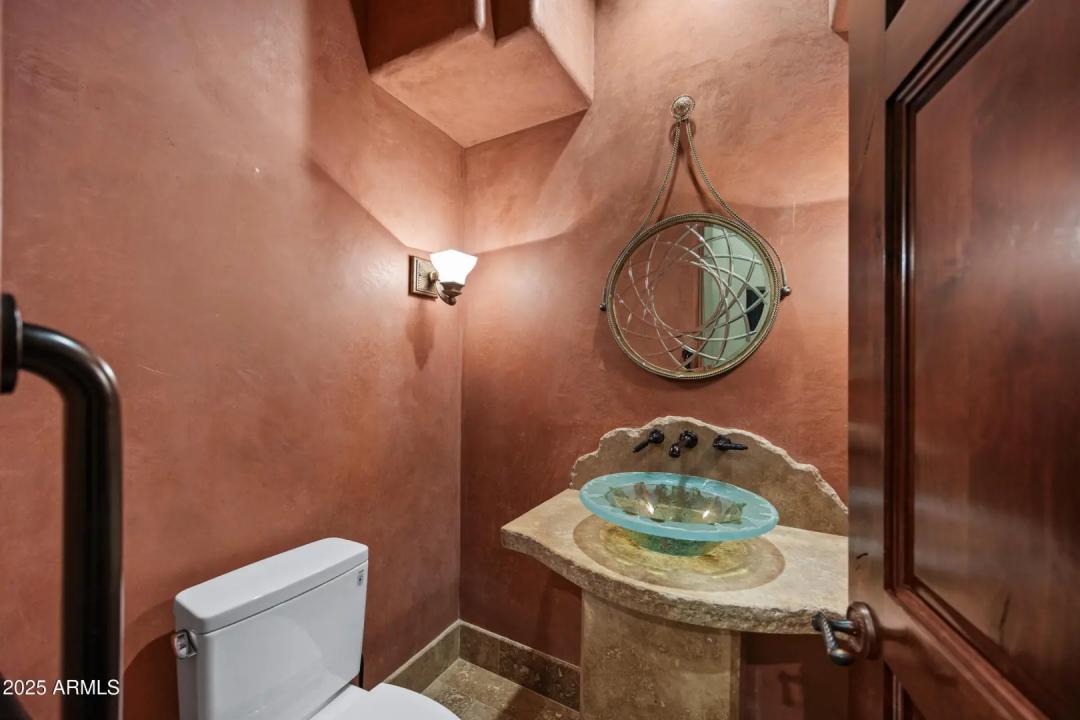 Real Estate Picture 50