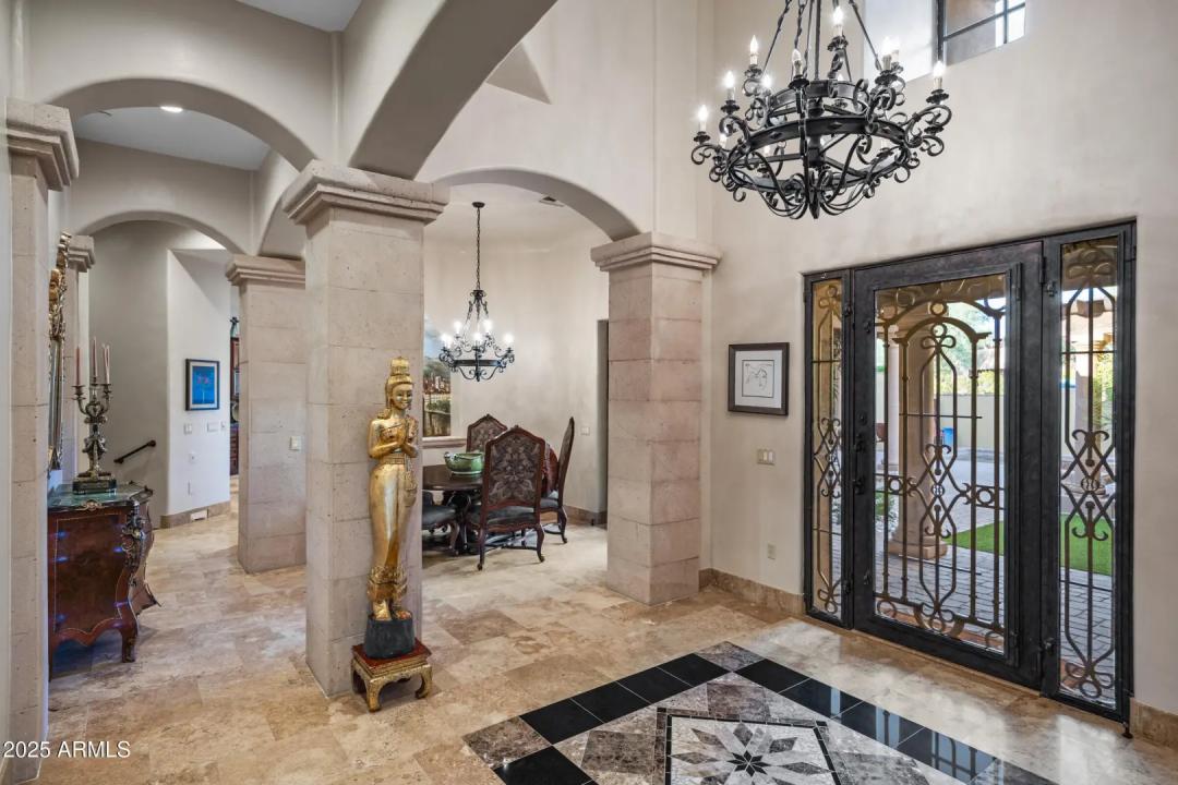 Real Estate Picture 16