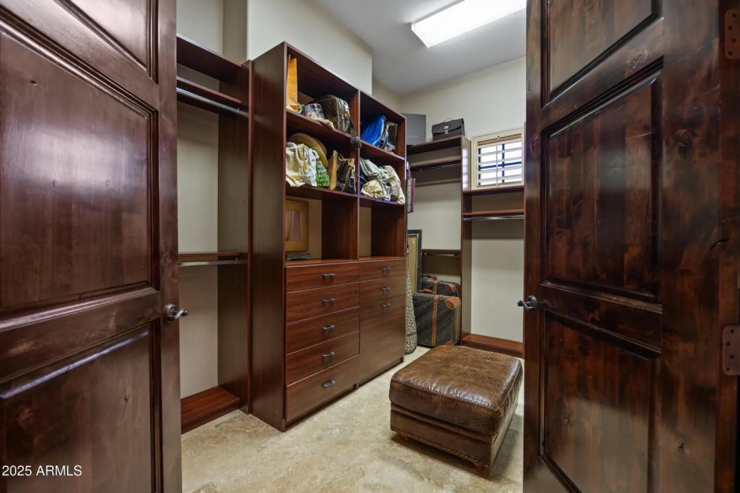 Real Estate Picture 42