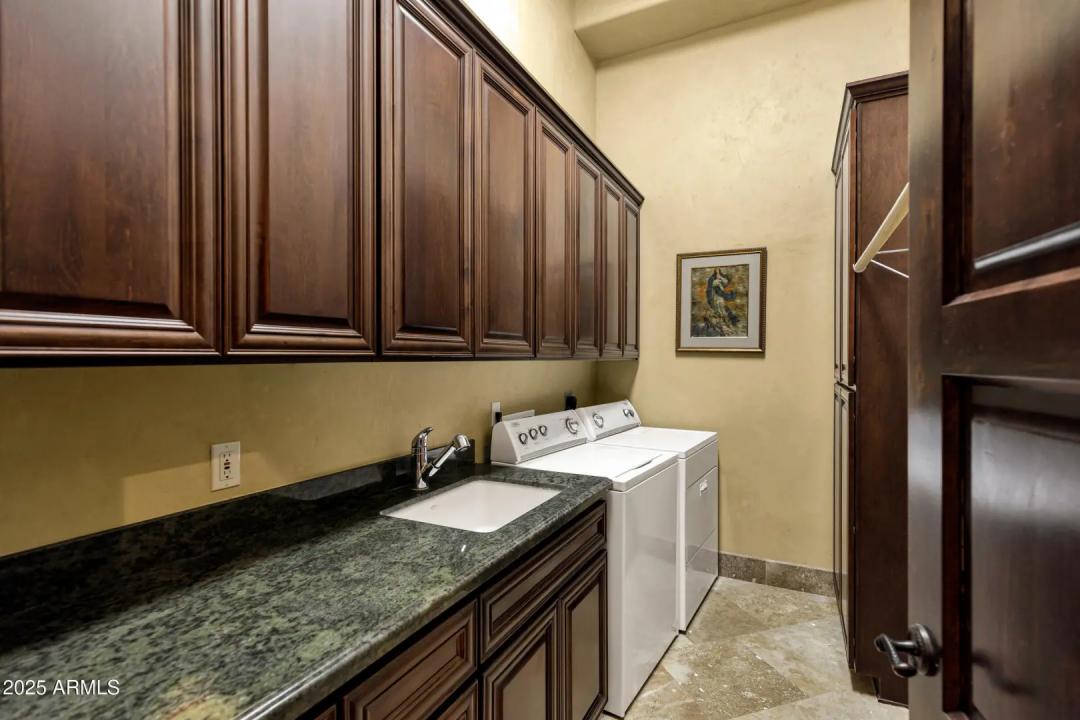 Real Estate Picture 58