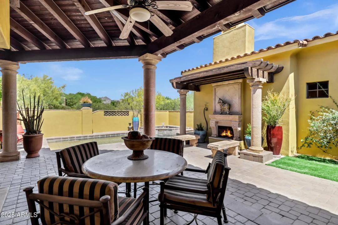 Real Estate Picture 9