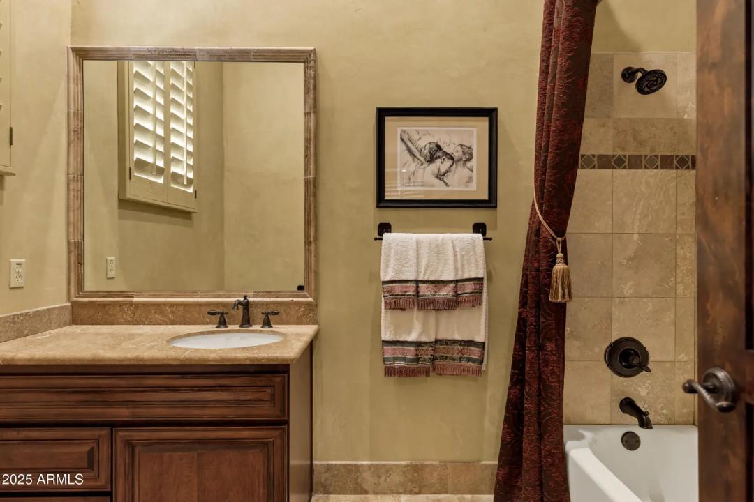 Real Estate Picture 75