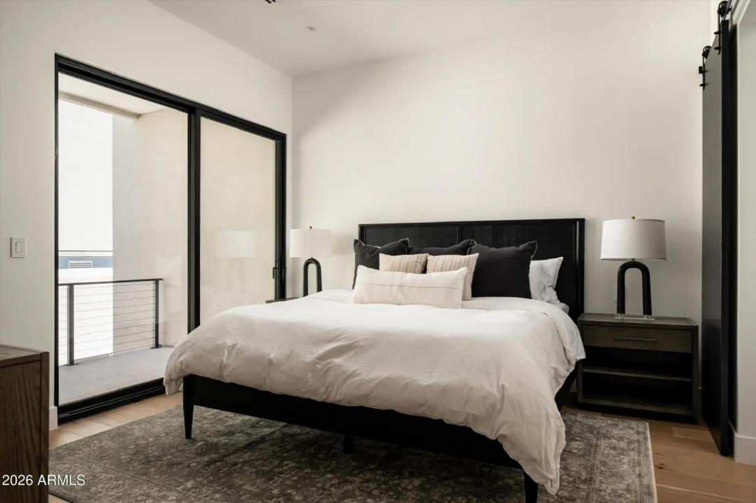 Real Estate Picture 28