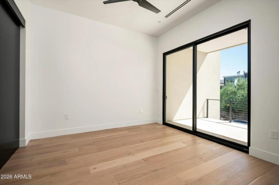 Real Estate Picture 34