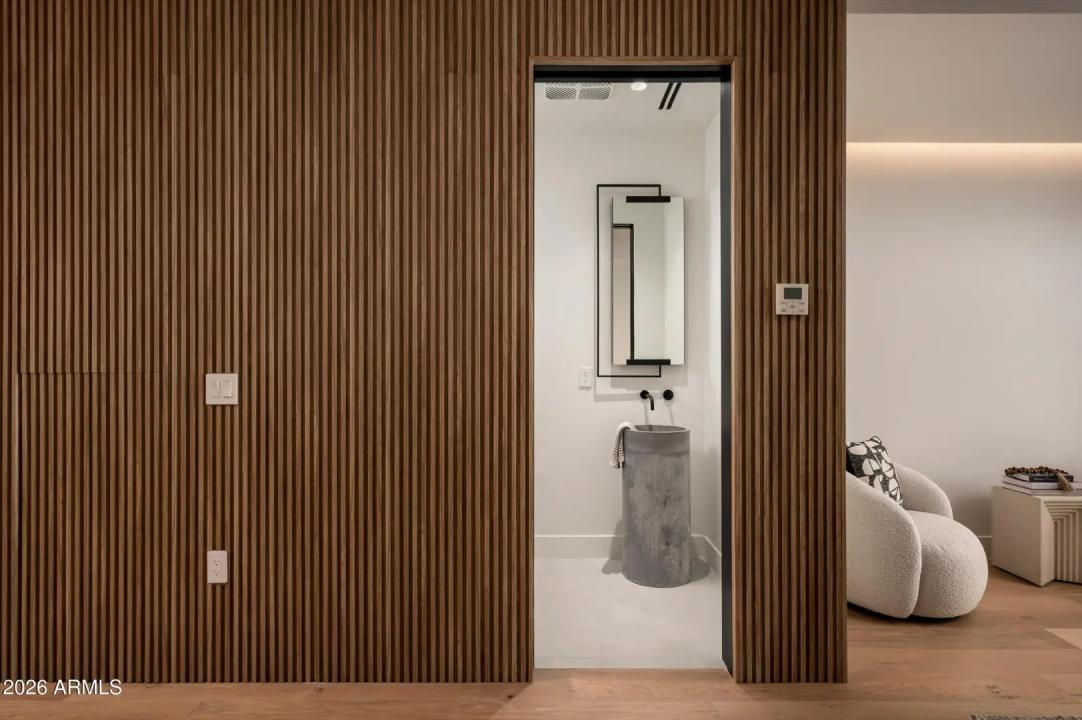Real Estate Picture 22