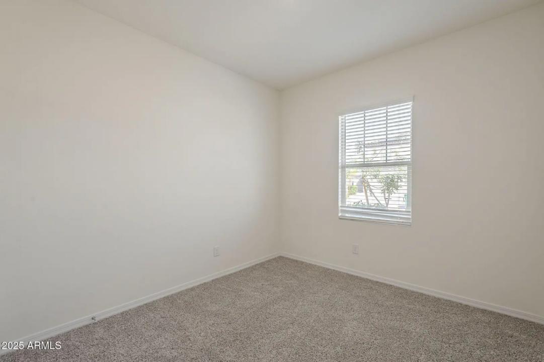 Real Estate Picture 9