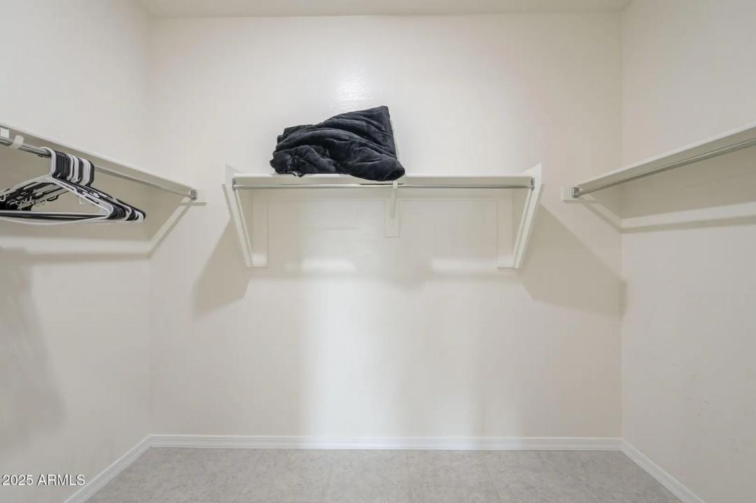 Real Estate Picture 18