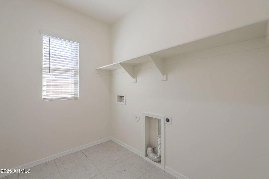 Real Estate Picture 19
