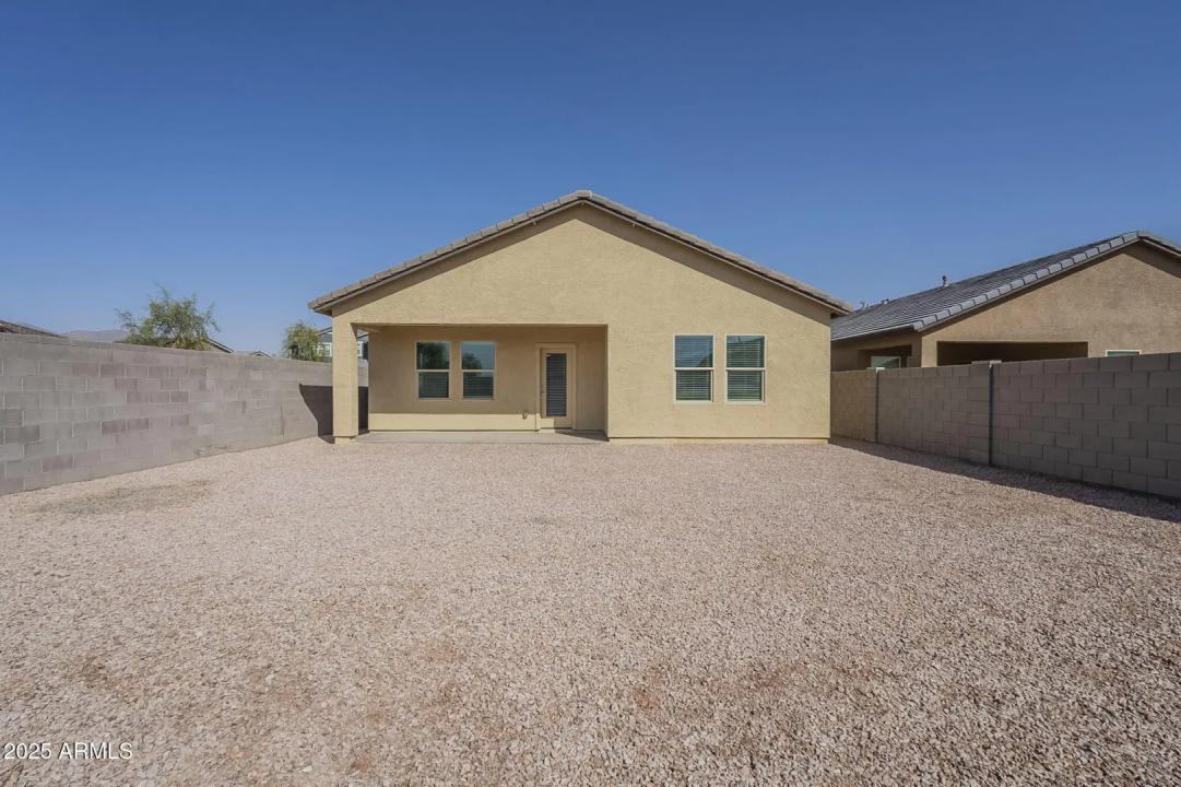 Real Estate Picture 23