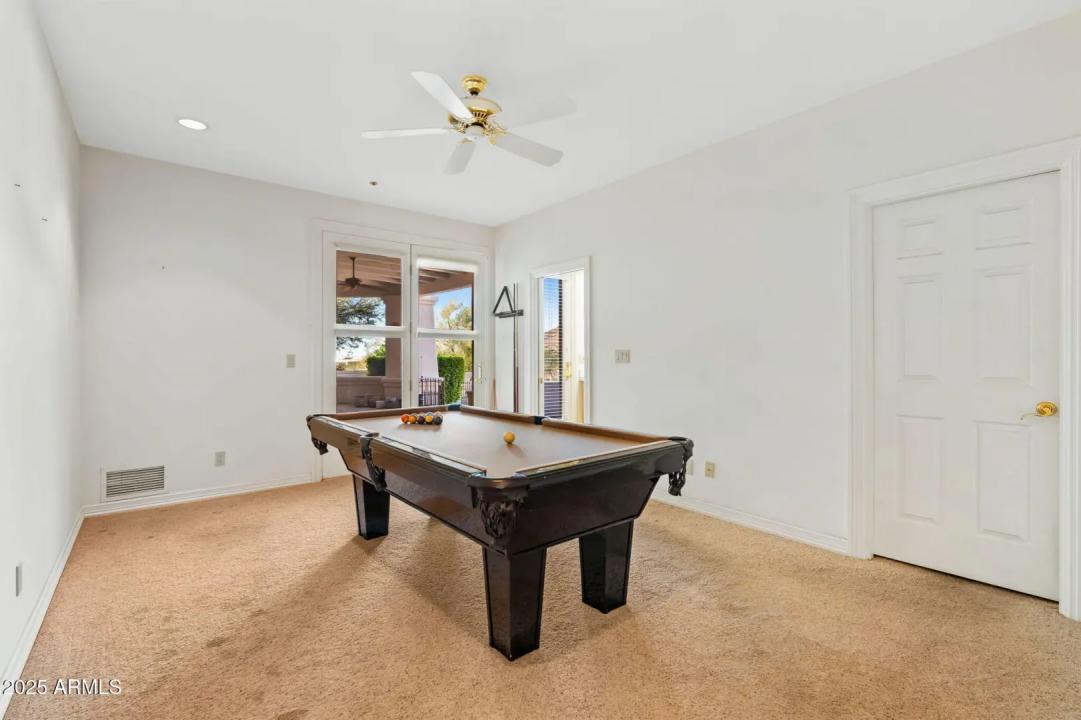 Real Estate Picture 18