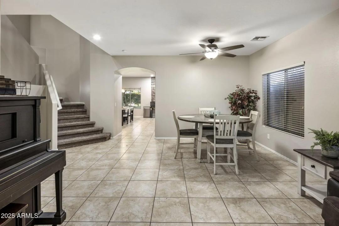 Real Estate Picture 15