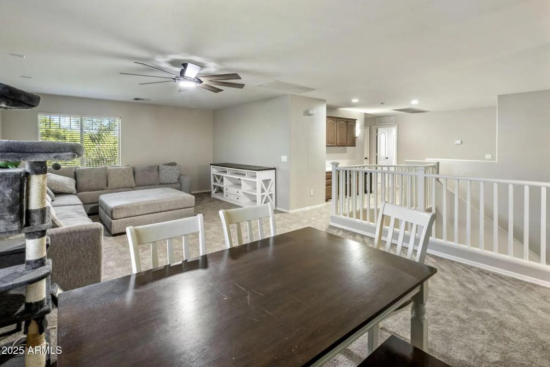 Real Estate Picture 23