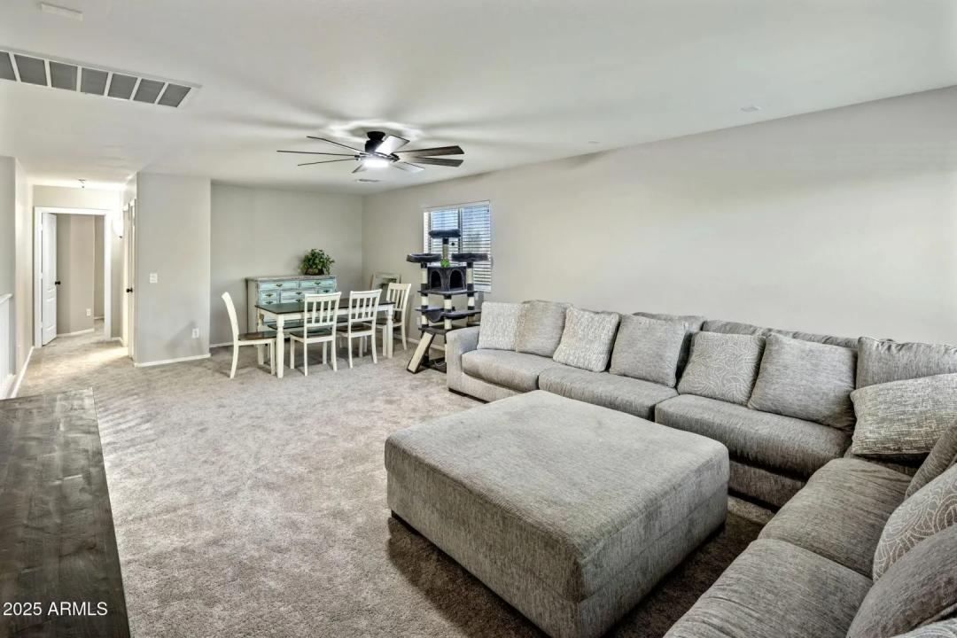 Real Estate Picture 22