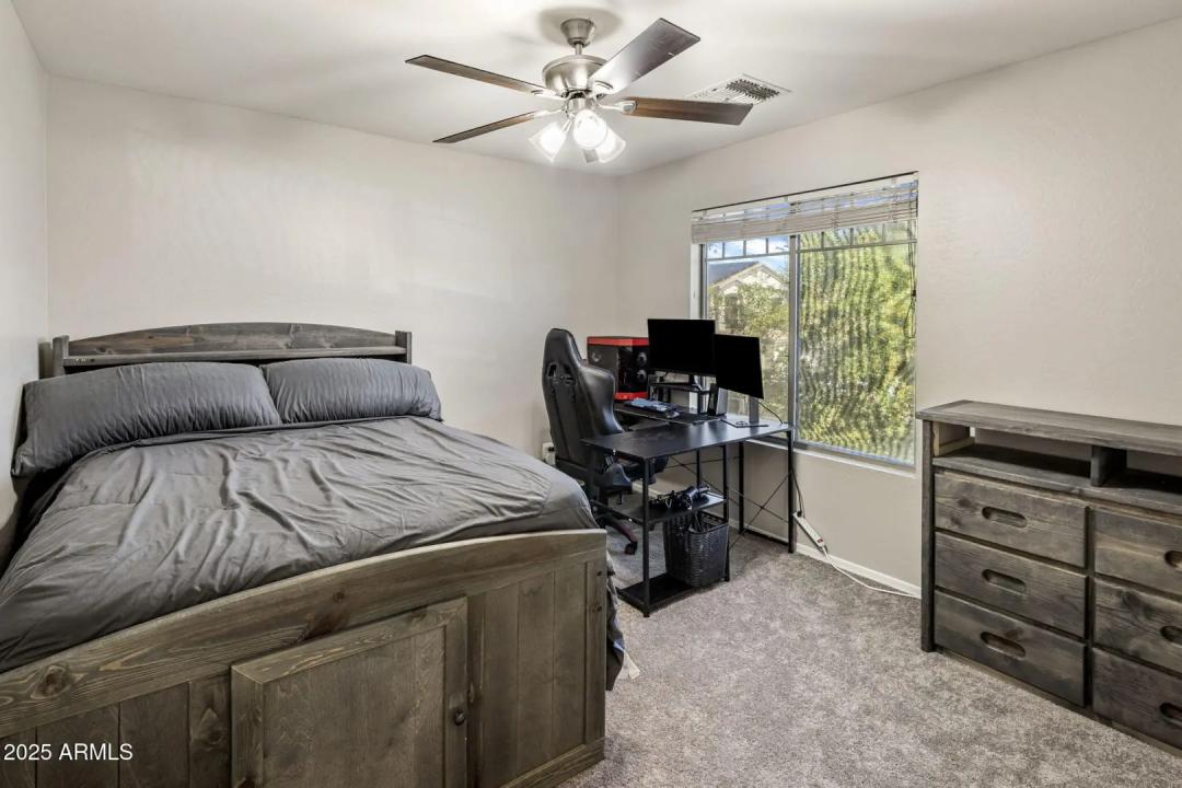 Real Estate Picture 25