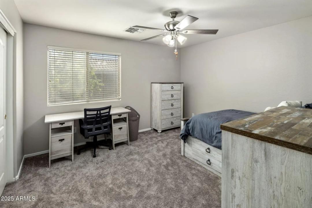 Real Estate Picture 29