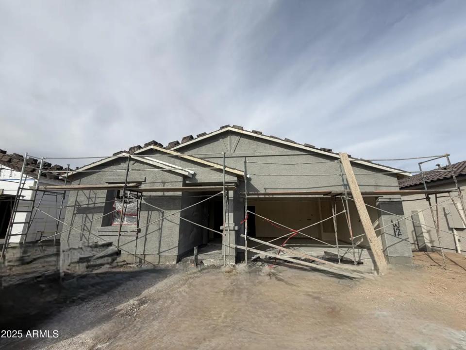 Real Estate Picture 2