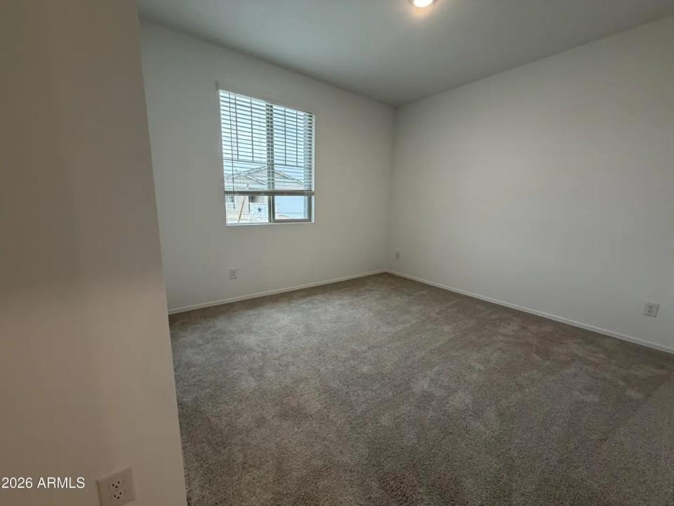 Real Estate Picture 3