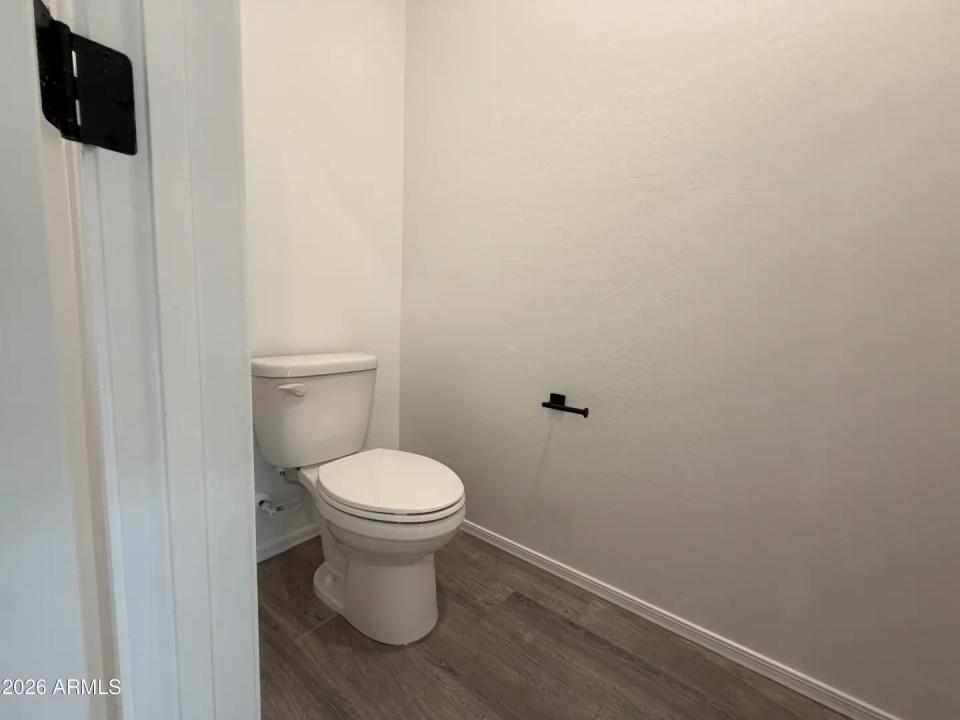 Real Estate Picture 12