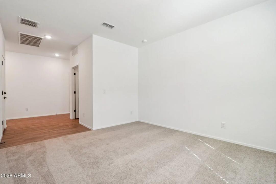 Real Estate Picture 21