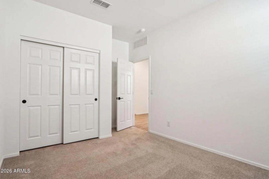 Real Estate Picture 23