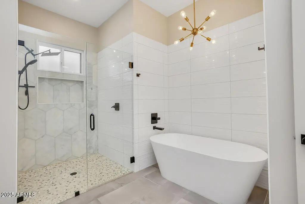 Real Estate Picture 14