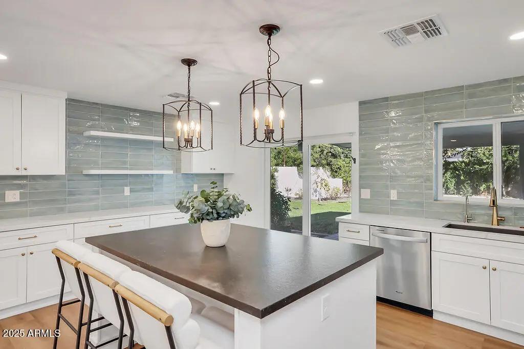 Real Estate Picture 6