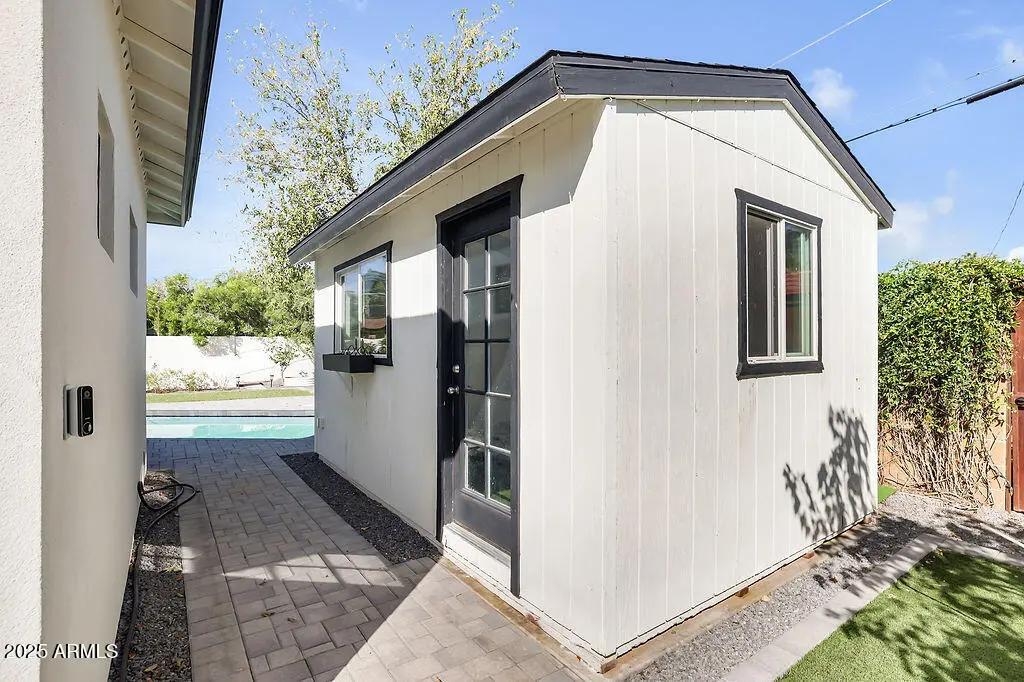 Real Estate Picture 26