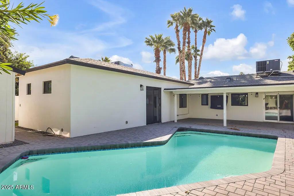 Real Estate Picture 25