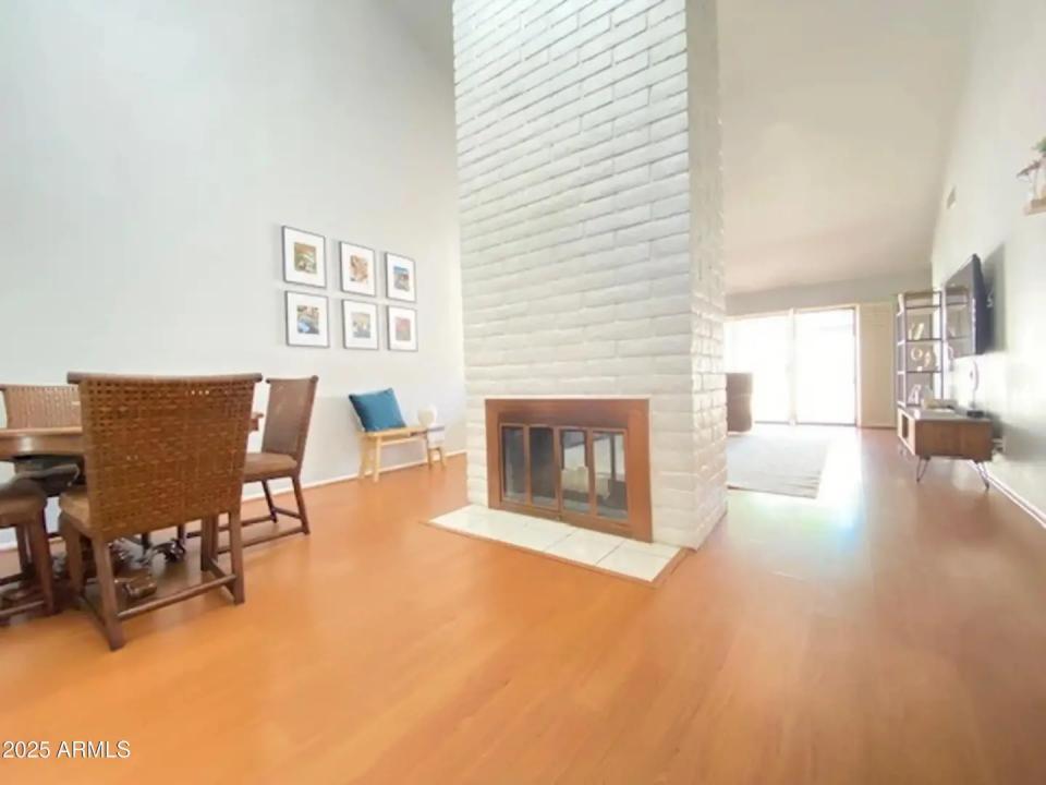 Real Estate Picture 3
