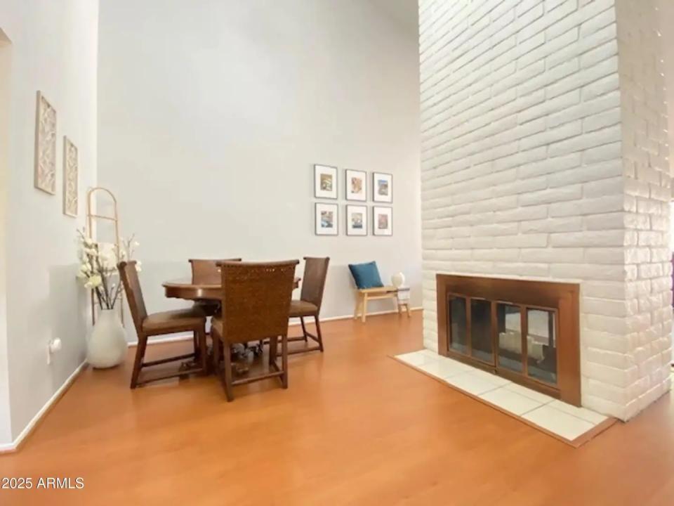 Real Estate Picture 4