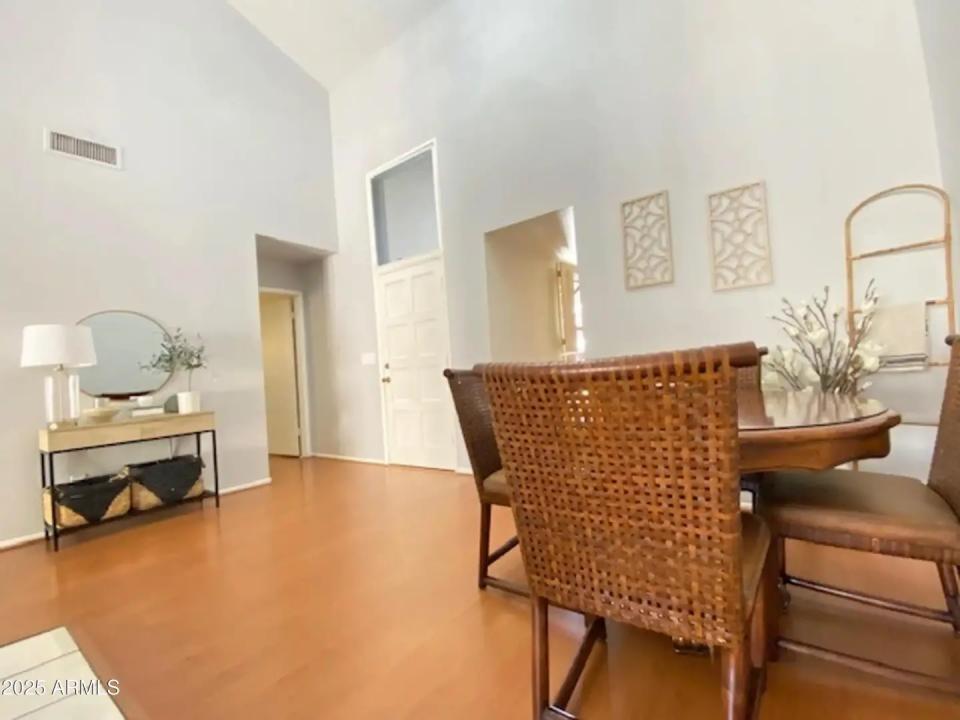 Real Estate Picture 6