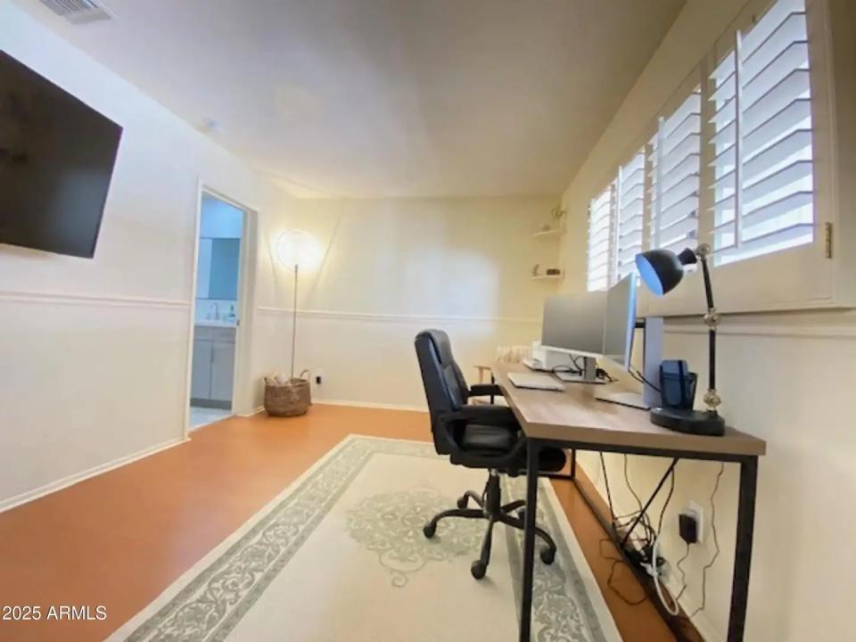 Real Estate Picture 18