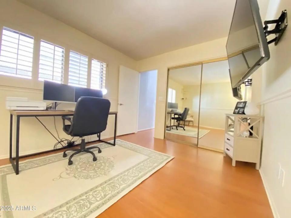 Real Estate Picture 19