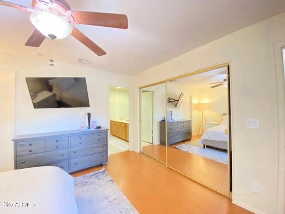 Real Estate Picture 25