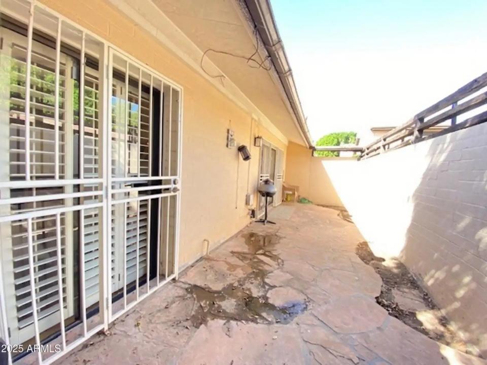 Real Estate Picture 32