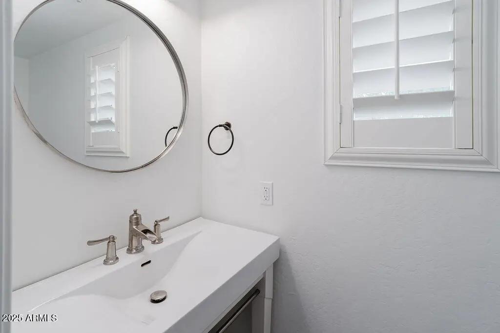 Real Estate Picture 13