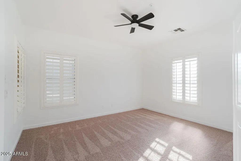 Real Estate Picture 15